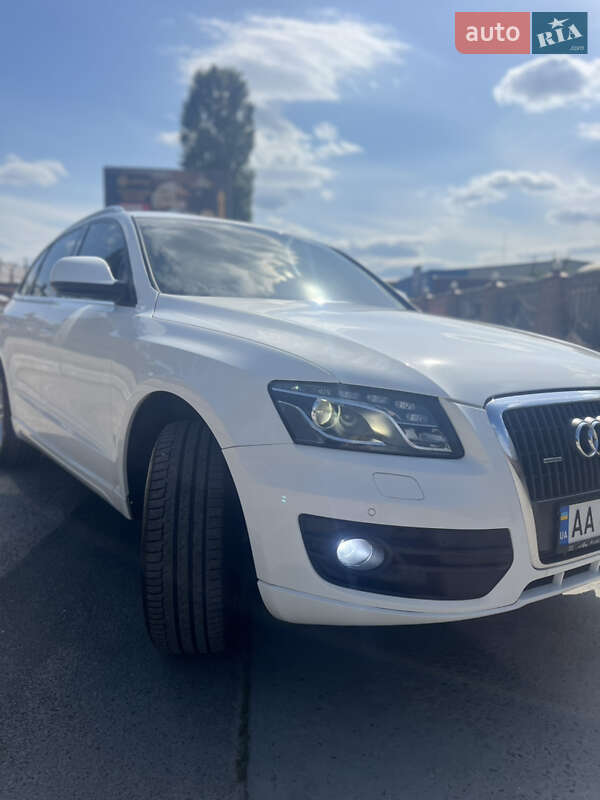 Внедорожник / Кроссовер Audi Q5 2009 в Софиевской Борщаговке