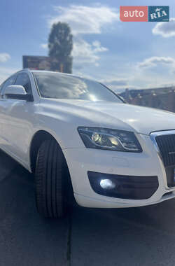 Внедорожник / Кроссовер Audi Q5 2009 в 