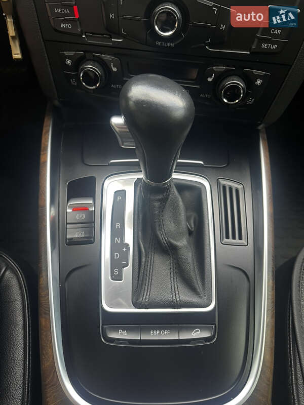 Внедорожник / Кроссовер Audi Q5 2009 в Софиевской Борщаговке