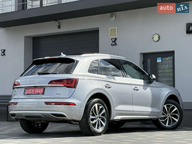 Внедорожник / Кроссовер Audi Q5 2022 в Дрогобыче