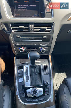 Внедорожник / Кроссовер Audi Q5 2016 в 