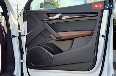 Внедорожник / Кроссовер Audi Q5 2019 в 