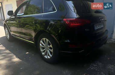 Внедорожник / Кроссовер Audi Q5 2012 в 