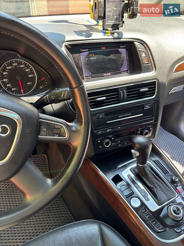 Позашляховик / Кросовер Audi Q5 2011 в Житомирі