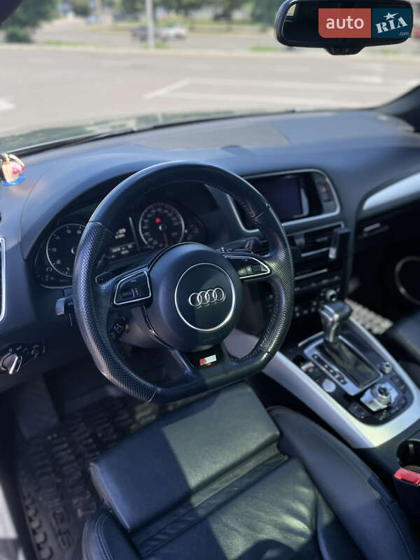 Внедорожник / Кроссовер Audi Q5 2016 в Киеве