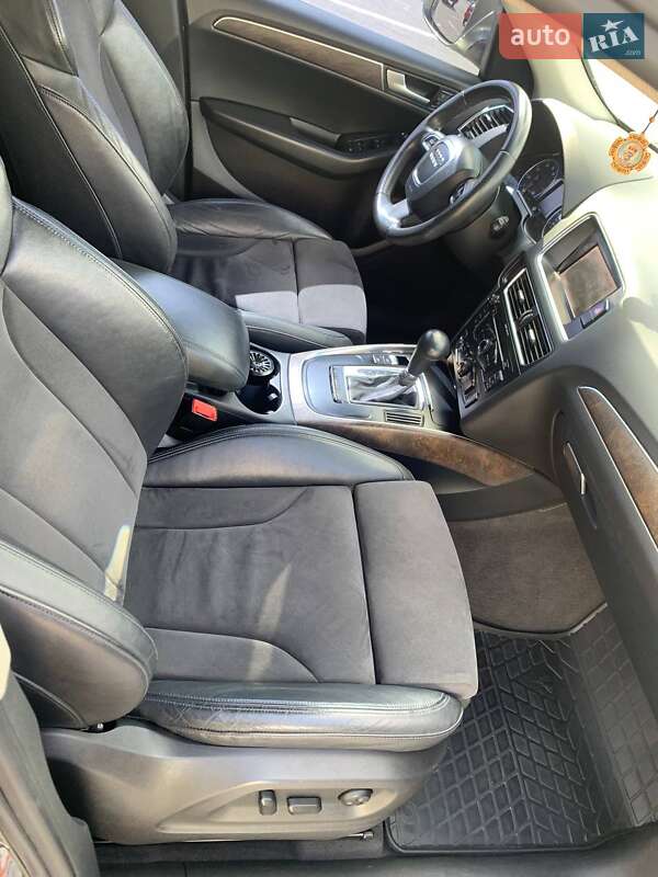 Позашляховик / Кросовер Audi Q5 2011 в Києві
