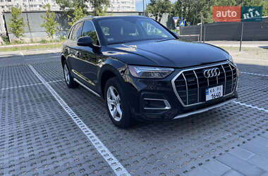 Внедорожник / Кроссовер Audi Q5 2022 в 