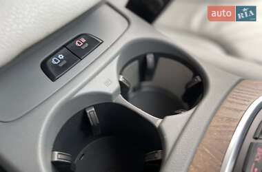 Внедорожник / Кроссовер Audi Q5 2012 в 