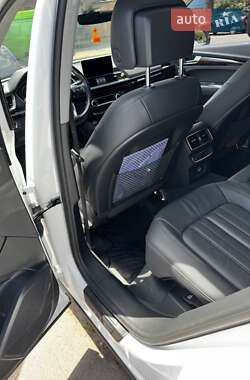 Внедорожник / Кроссовер Audi Q5 2017 в 