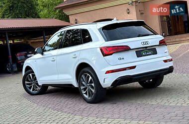Позашляховик / Кросовер Audi Q5 2024 в 