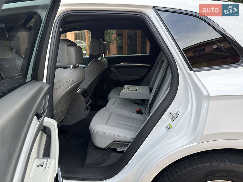 Внедорожник / Кроссовер Audi Q5 2024 в Мукачево фото 47 Внедорожник / Кроссовер Audi Q5 2024 в Мукачево