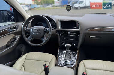 Внедорожник / Кроссовер Audi Q5 2017 в 