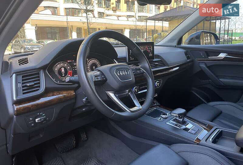 Позашляховик / Кросовер Audi Q5 2018 в Києві