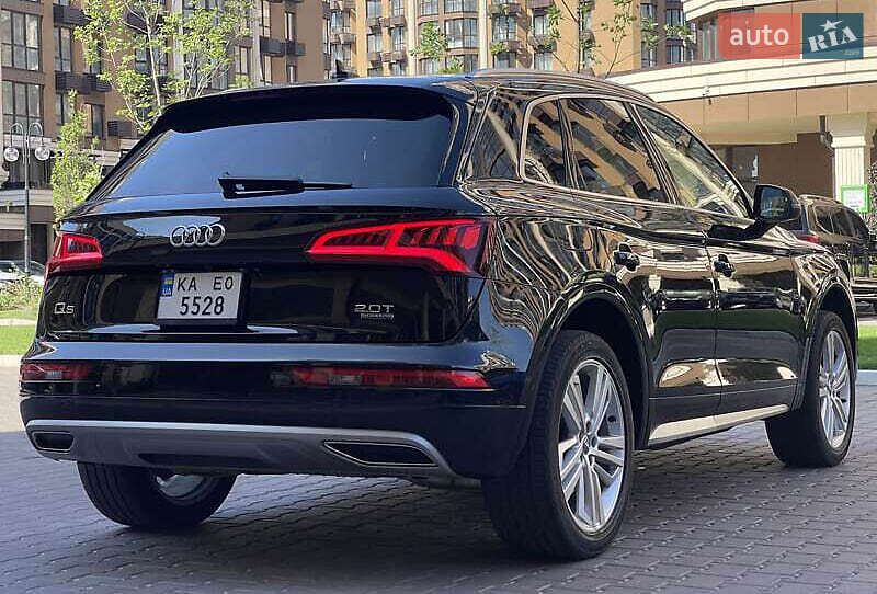 Позашляховик / Кросовер Audi Q5 2018 в Києві