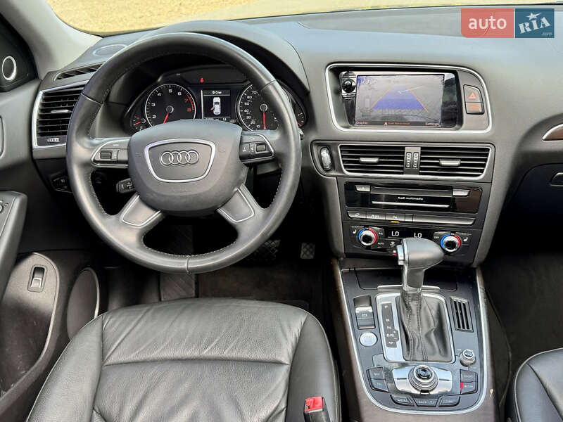 Внедорожник / Кроссовер Audi Q5 2015 в Самборе