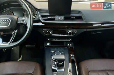 Внедорожник / Кроссовер Audi Q5 2019 в 