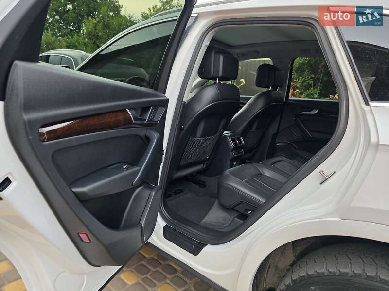 Позашляховик / Кросовер Audi Q5 2018 в Тернополі