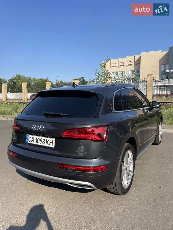 Внедорожник / Кроссовер Audi Q5 2018 в Черкассах