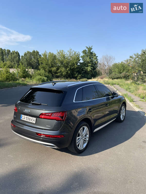 Внедорожник / Кроссовер Audi Q5 2018 в Черкассах
