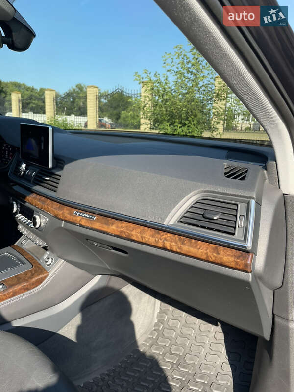 Внедорожник / Кроссовер Audi Q5 2018 в Черкассах