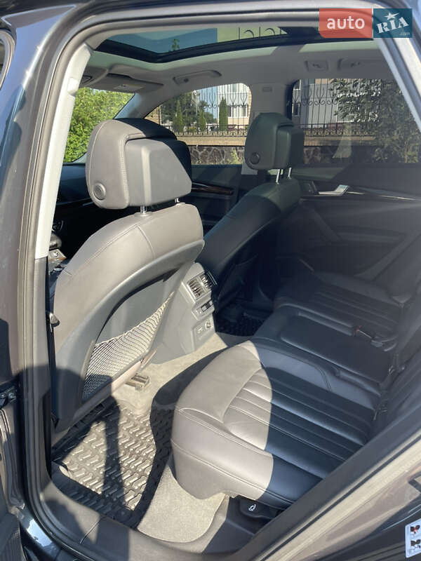 Внедорожник / Кроссовер Audi Q5 2018 в Черкассах