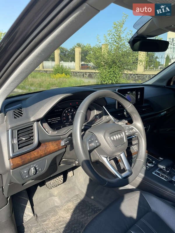 Внедорожник / Кроссовер Audi Q5 2018 в Черкассах