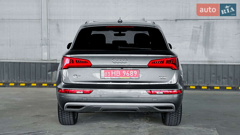 Позашляховик / Кросовер Audi Q5 2018 в Рівному