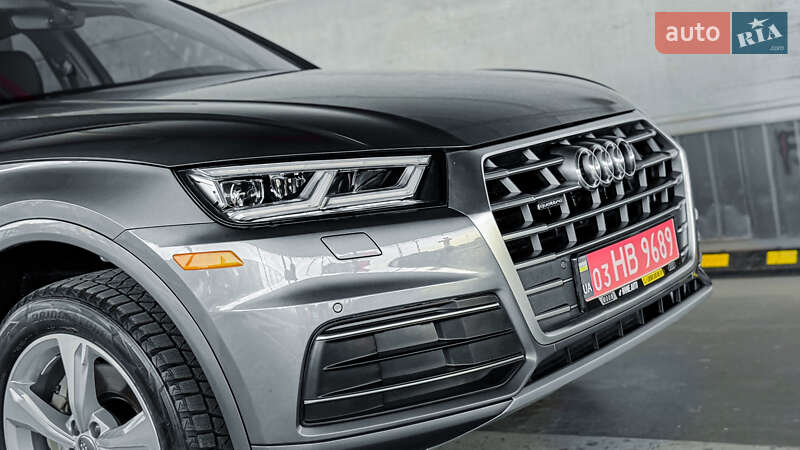 Позашляховик / Кросовер Audi Q5 2018 в Рівному