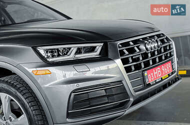 Внедорожник / Кроссовер Audi Q5 2018 в 