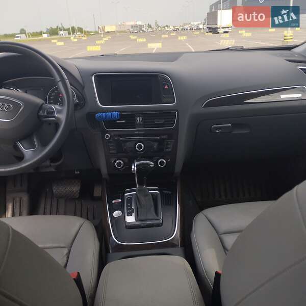 Внедорожник / Кроссовер Audi Q5 2013 в Львове