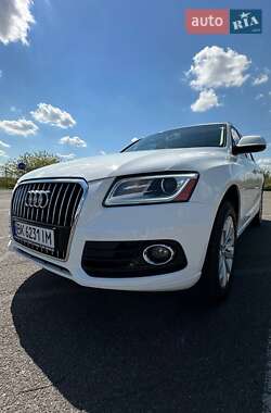 Внедорожник / Кроссовер Audi Q5 2015 в 