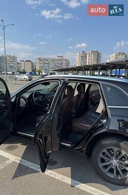 Внедорожник / Кроссовер Audi Q5 2016 в 