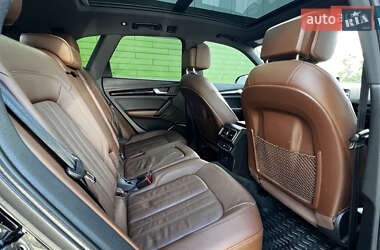 Позашляховик / Кросовер Audi Q5 2017 в 