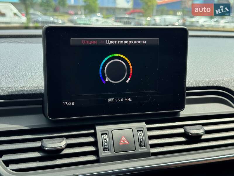 Позашляховик / Кросовер Audi Q5 2020 в Києві