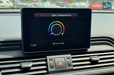 Внедорожник / Кроссовер Audi Q5 2020 в 