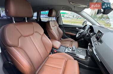 Внедорожник / Кроссовер Audi Q5 2020 в 