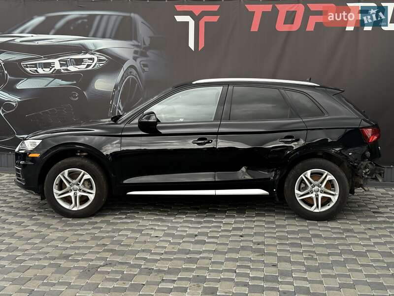 Позашляховик / Кросовер Audi Q5 2018 в Львові