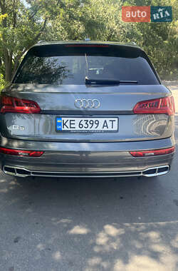 Внедорожник / Кроссовер Audi Q5 2020 в 