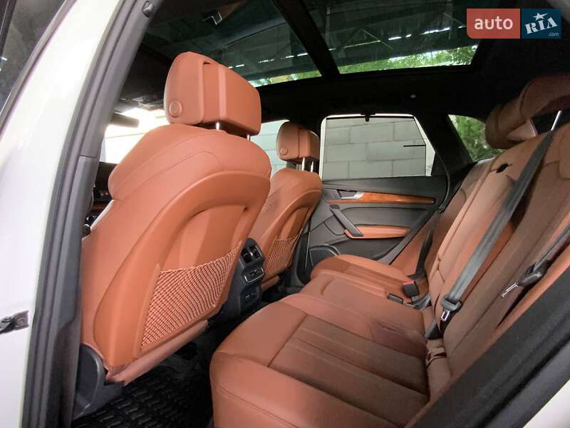 Позашляховик / Кросовер Audi Q5 2023 в Києві