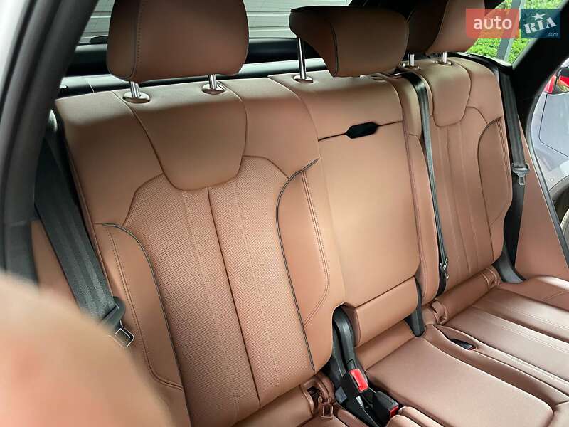 Позашляховик / Кросовер Audi Q5 2023 в Києві