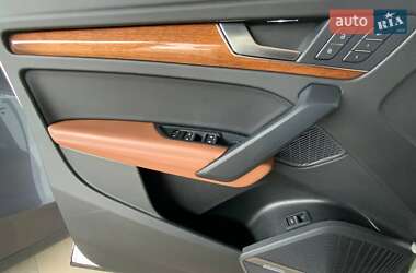 Внедорожник / Кроссовер Audi Q5 2023 в 