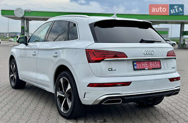 Внедорожник / Кроссовер Audi Q5 2023 в 