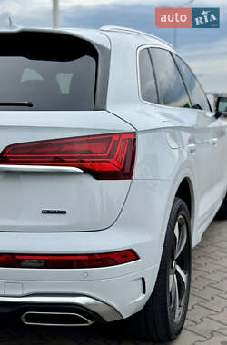 Внедорожник / Кроссовер Audi Q5 2023 в 