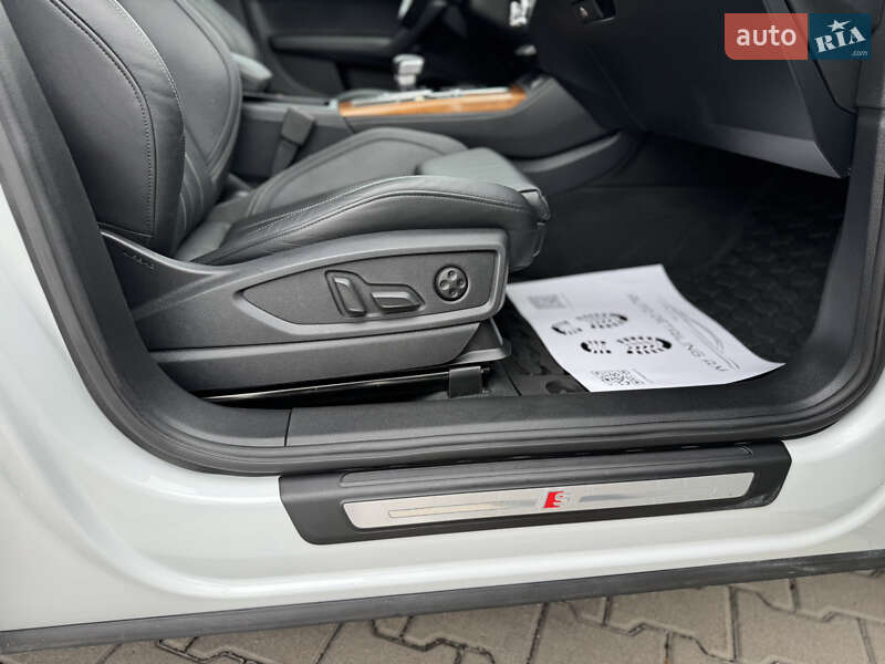 Внедорожник / Кроссовер Audi Q5 2023 в Ровно