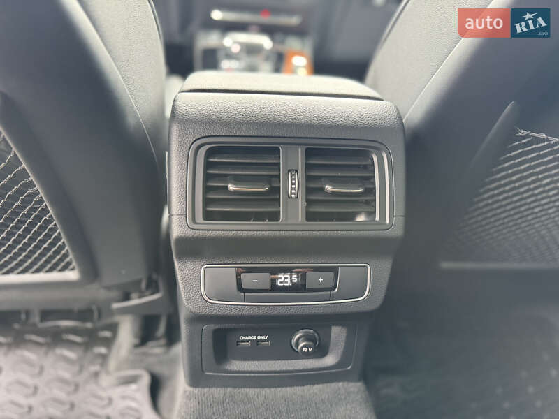 Внедорожник / Кроссовер Audi Q5 2023 в Ровно