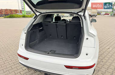 Внедорожник / Кроссовер Audi Q5 2023 в 