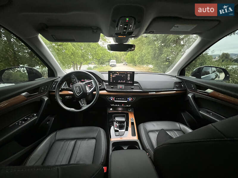 Внедорожник / Кроссовер Audi Q5 2022 в Киеве