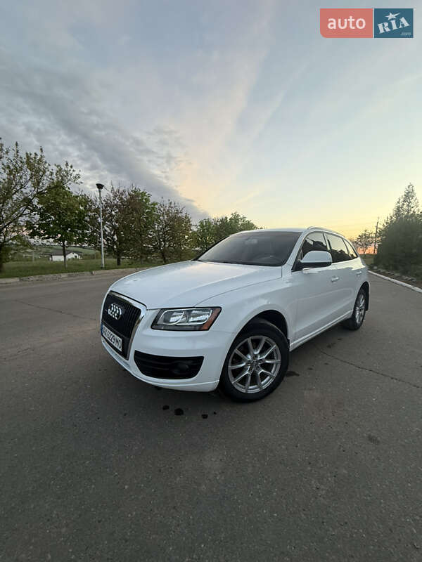 Внедорожник / Кроссовер Audi Q5 2010 в Харькове