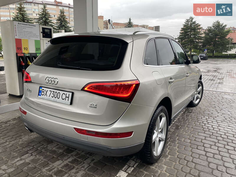 Внедорожник / Кроссовер Audi Q5 2012 в Ивано-Франковске