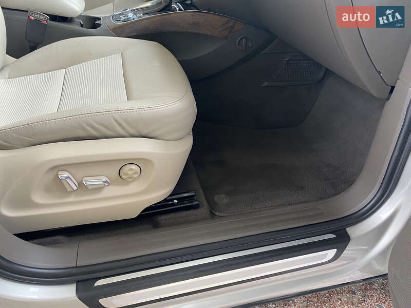 Внедорожник / Кроссовер Audi Q5 2012 в Ивано-Франковске